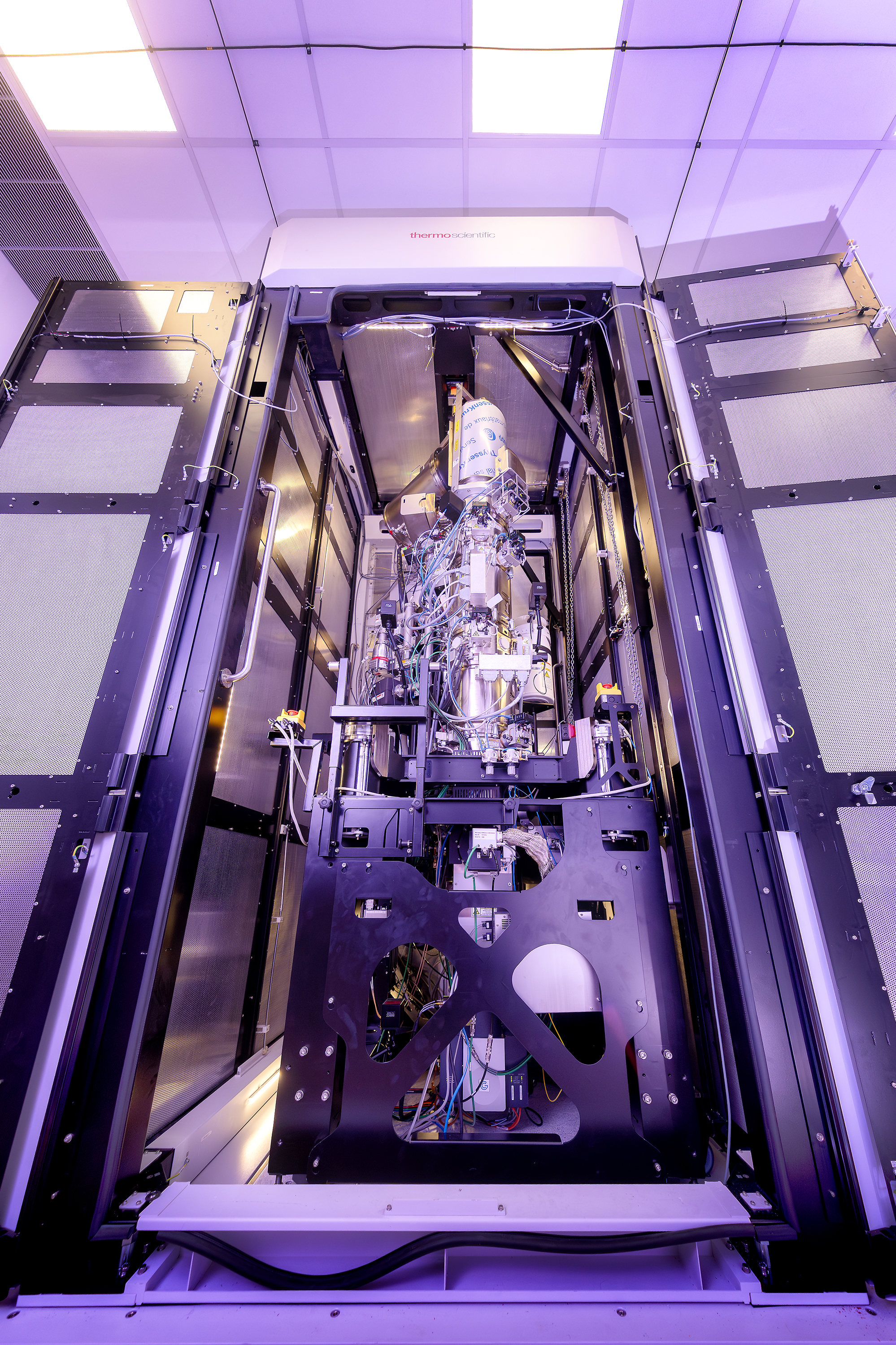 LSU's Spectra 300 Scanning Transmission Electron Microscope