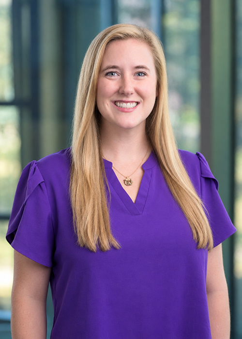 Stephanie Gandy headshot