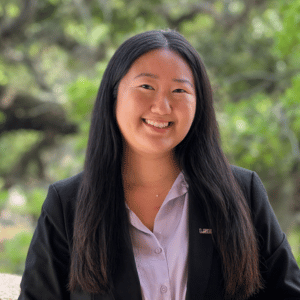 Photo of Elizabeth Zhang