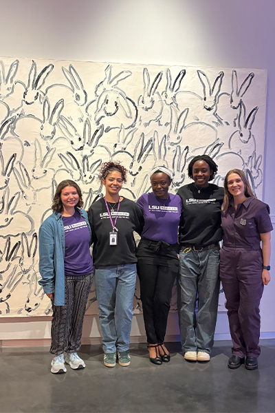 veterinary student and LSU students at the LSU Museum of Art